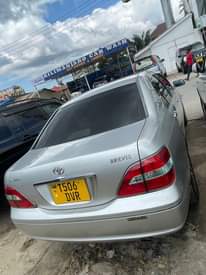 A picture of TOYOTA BREVIS Year 2004 Colour Silver Engine Cc 2490 Gear