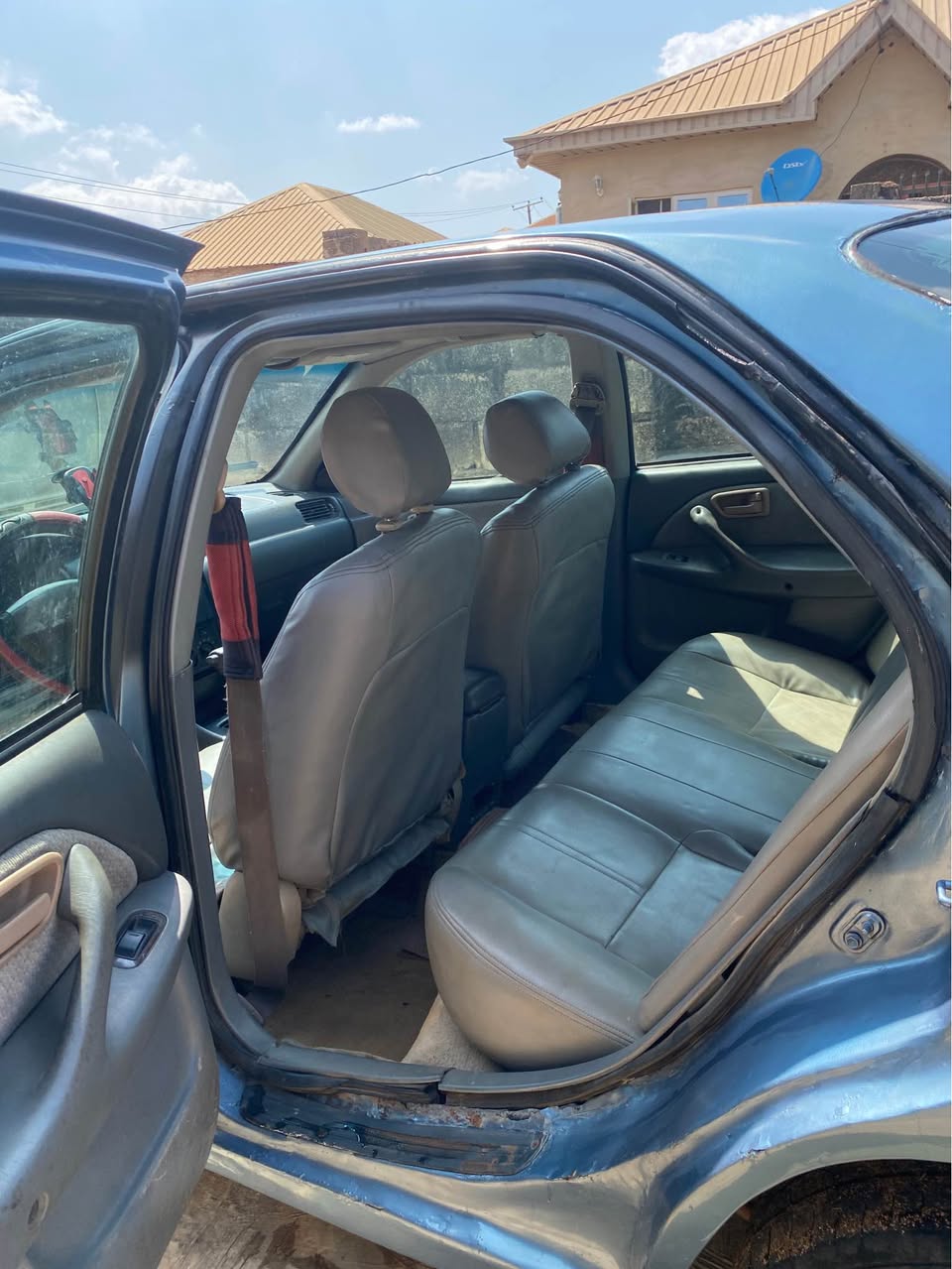 A picture of Toyota Camry Droplight