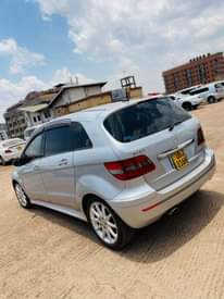 A picture of Mercedes benz Bclass 180 18m