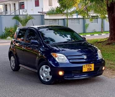 A picture of Toyota ist Kali sana