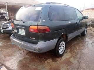 A picture of FIRST BODY TOYOTA SIENNA 2000 1 2M 08026843626