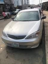 A picture of Toyota Camry 2004 model neatly used buy and drive notin