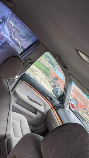 A picture of 2002 TOYOTA Toyota Grande Mark II GX 110