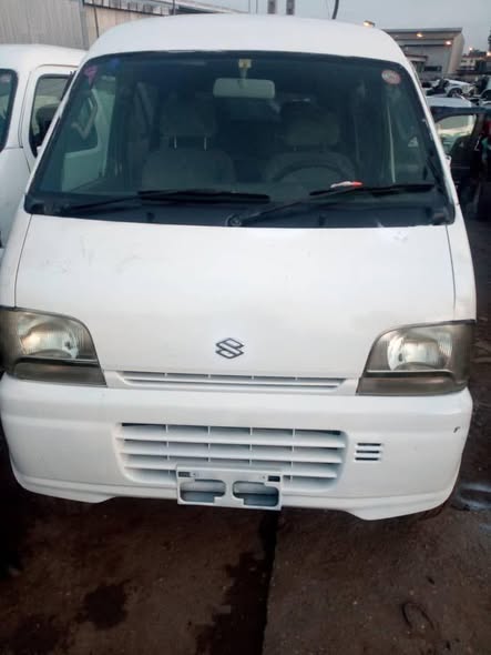 A picture of Mini bus