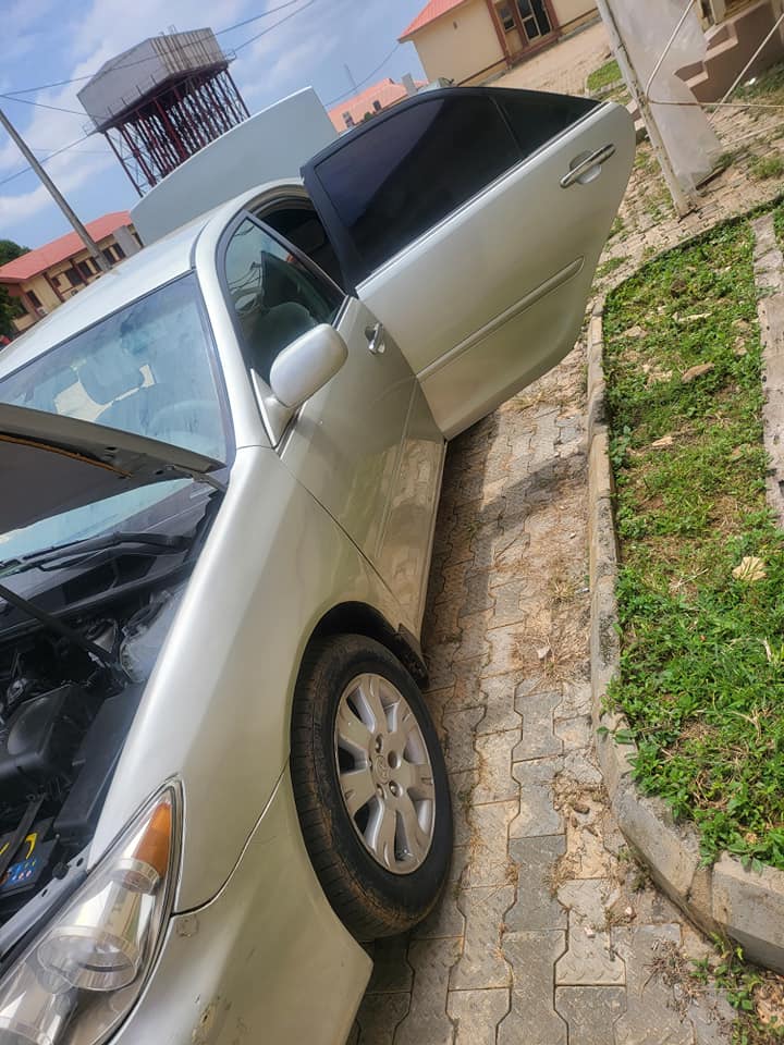A picture of Toyota camry and Sienna