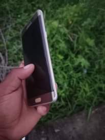 A picture of Samsung s6edge 0718793493