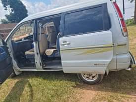 A picture of 2004 toyota townace