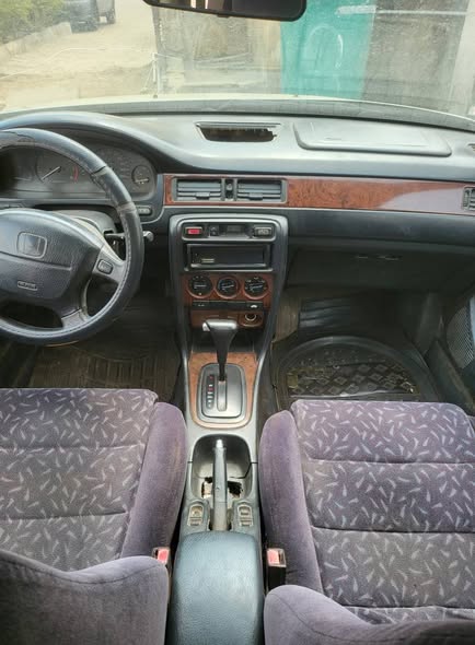 A picture of HONDA Civic 2000 Model