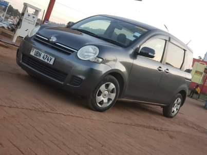 A picture of TOYOTA SIENTA