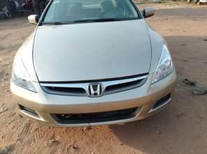 A picture of Honda Accord Dc 2007 model Ac chilling Sound Engine and