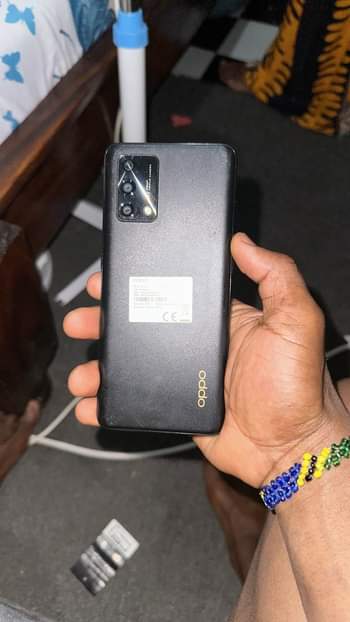 A picture of oppo A95
