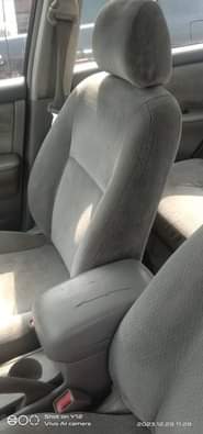 A picture of Sharp Belgium grade Toyota sienna 2004 Engine is standard Gear