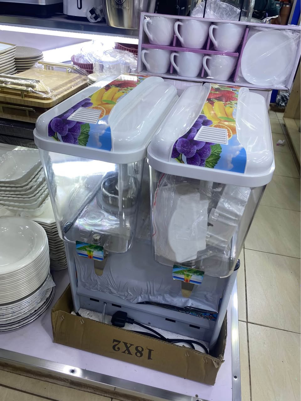 A picture of Electric juice dispenser 0704297488