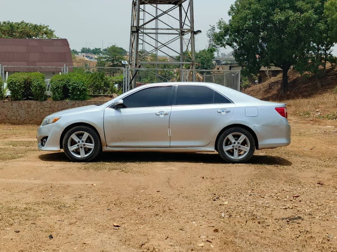 A picture of Toyota Camry SE 2013