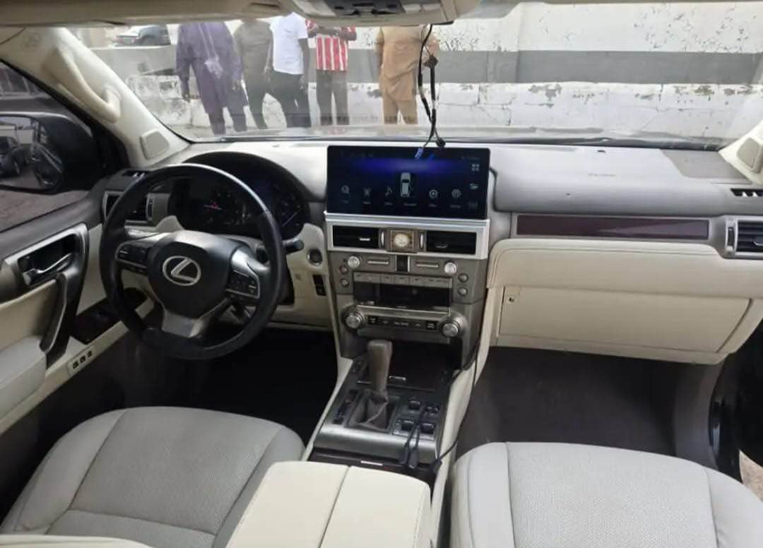 A picture of Registered 2015 Lexus GX460 First Body Pan 2021 Entry