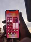 A picture of Iphone x 256gb