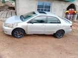 A picture of Corolla 2004 first body