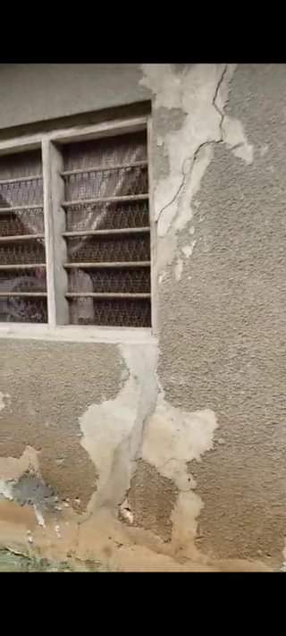 A picture of Nyumba inauzwa manzese uzurii ipo karibu na barabara kabisa