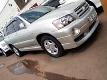 A picture of Toyota Kluger 2.4cc