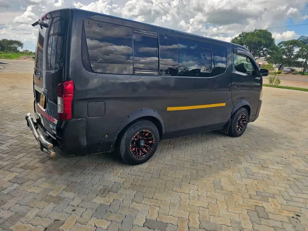 nissan nv350
