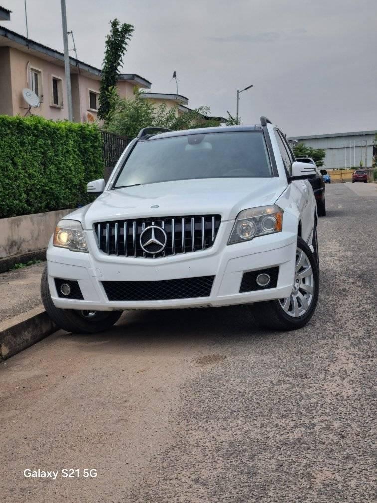 A picture of Car