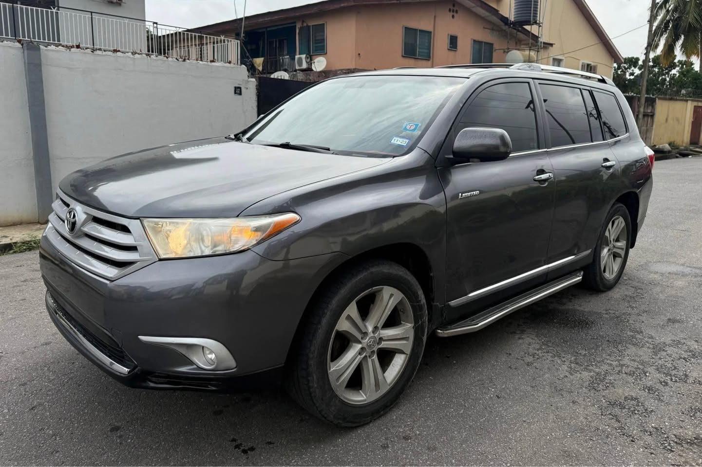 A picture of Few Months Registered Toyota Highlander 2013 Model