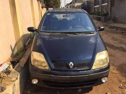 A picture of Renault scenic 2001 New engine and new gear Neat interior