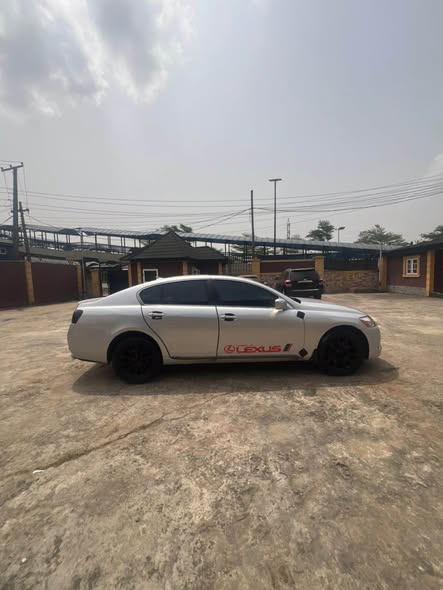 A picture of Lexus GS350