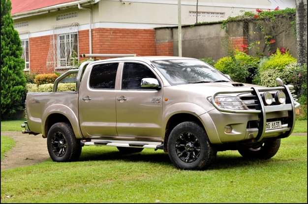 used toyota hilux