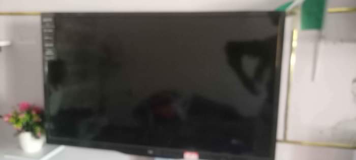 A picture of Neatly used 32 LG LED TV