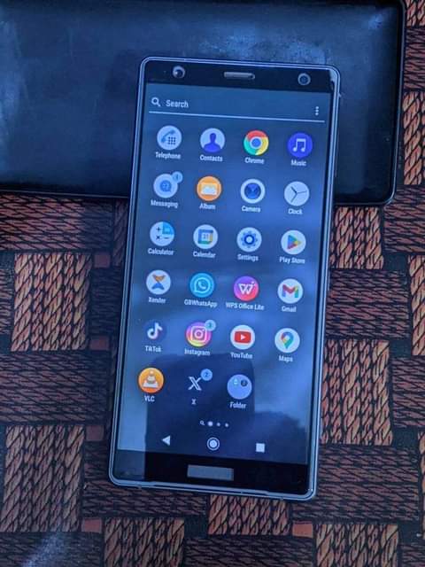 A picture of SONY XPERIA XZ2