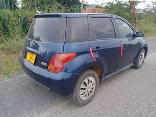 A picture of Toyota IST
