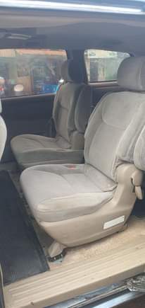 A picture of Toyota sienna 2006 for both transporters and private users 09023388645