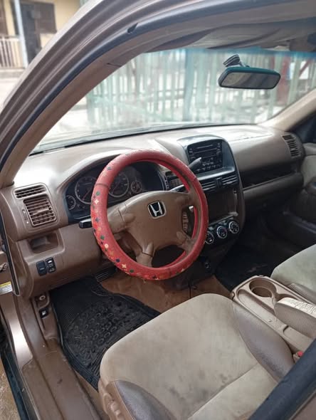 A picture of Honda CR V