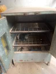 A picture of Use items for sale 1. Ignis gas cooker. 150k 2.