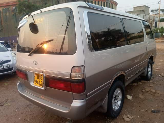 A picture of TOYOTA SUPER