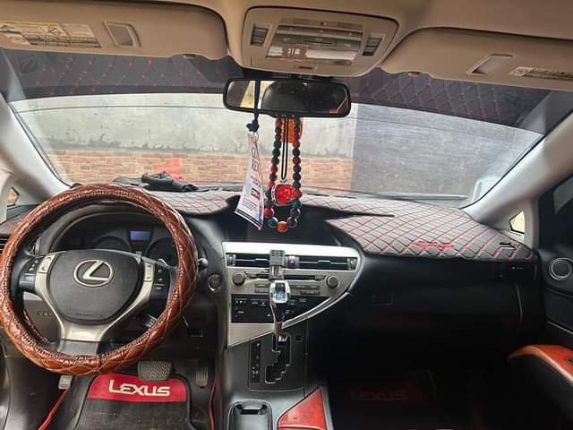 A picture of clean lexus rx350 nothing to fix buy and cruise 15