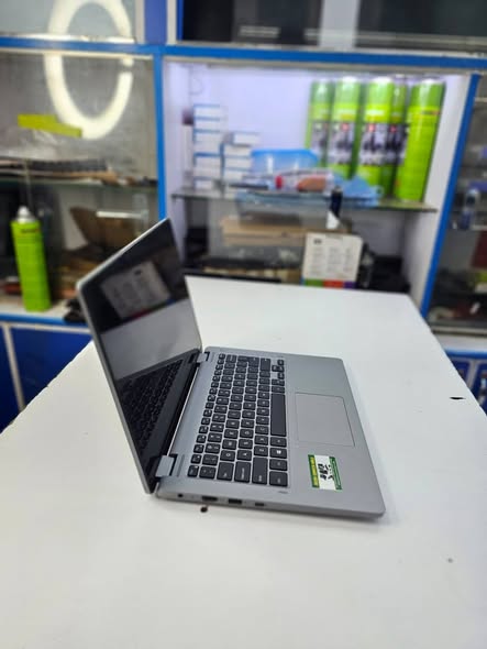 A picture of Dell latitude 3310 2 in 1