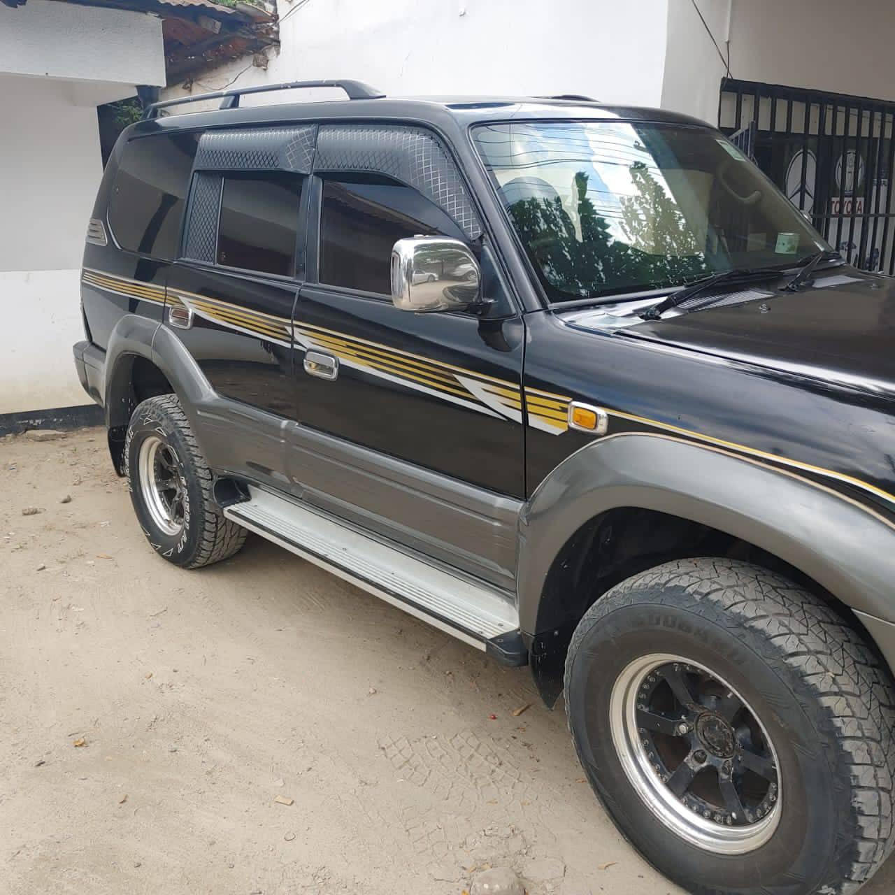 A picture of TOYOTA PRADO 0620356906