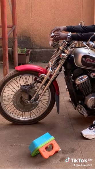 A picture of Honda steed