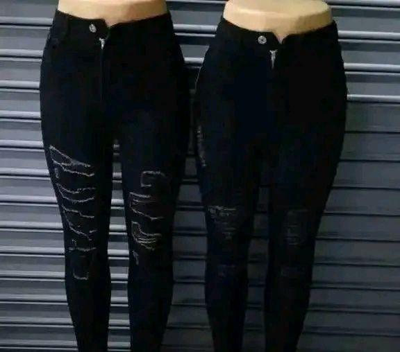 A picture of Ladies trousers