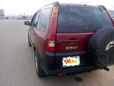 A picture of Distress sale. Honda CRV 04 model.