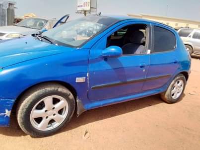 A picture of 2002 Peugeot 206 09075915852