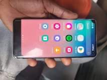 A picture of Samsung s10 GB512
