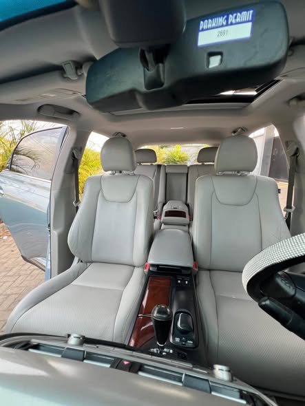 A picture of Lexus rx 350 2011 2012
