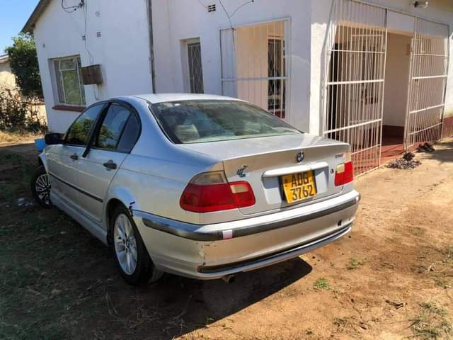 classifieds/cars bmw