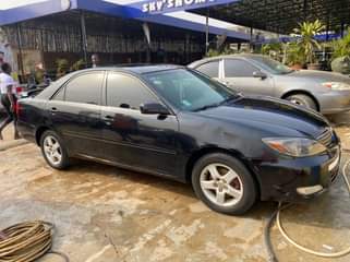 A picture of 2005 Toyota Camry V6 in very good condition sound engine