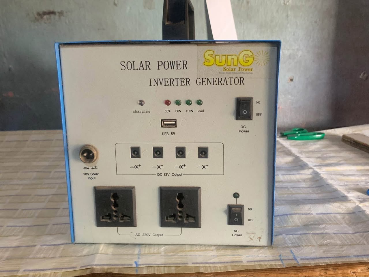 A picture of SOLAR PANEL WITH SOLAR POWER INVERTER GENERATOR