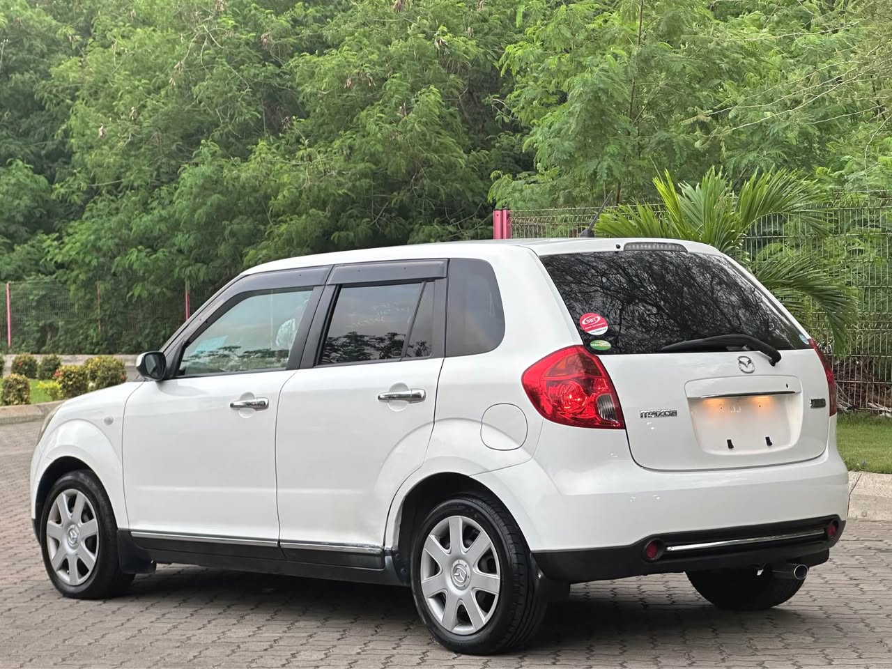 A picture of MAZDA VERISSA