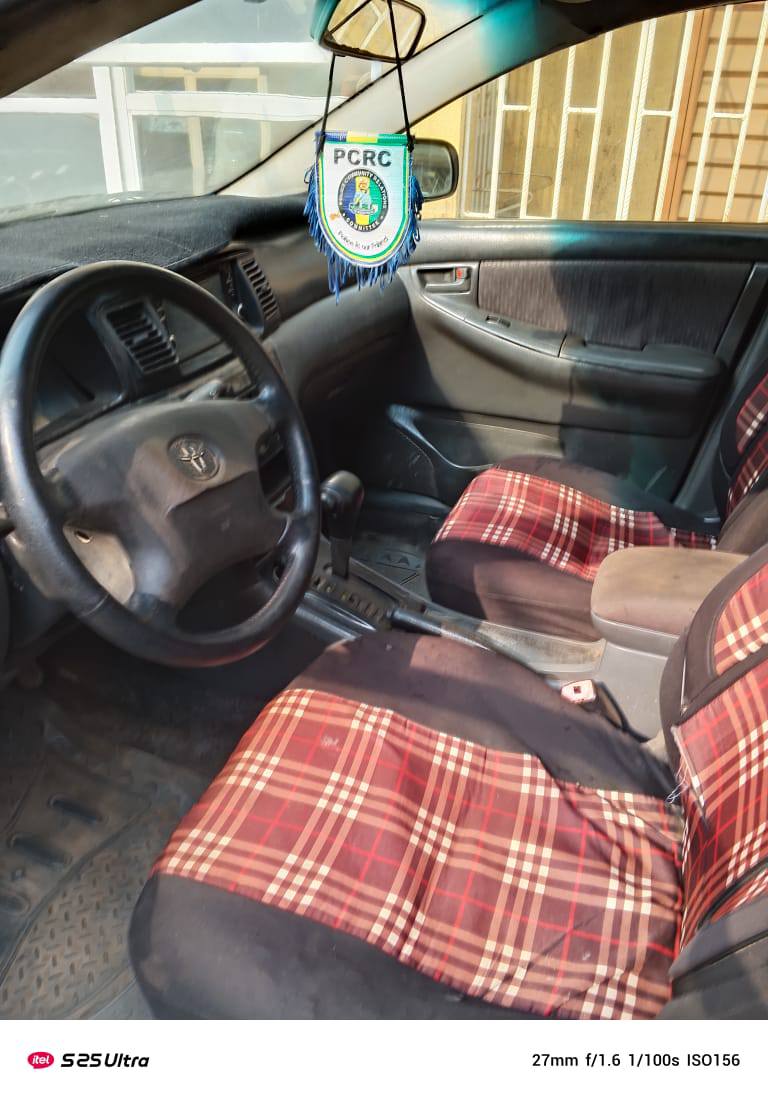 A picture of Toyota Corolla 2005 Bank type